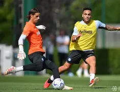 里昂发布备战花絮,今晨队长鼓劲,德甲任务艰巨,更衣室氛围转暖(里昂换帅了吗最新消息) 里昂发布备战花絮,今晨队长鼓劲,德甲任务艰巨,更衣室氛围转暖(里昂换帅了吗最新消息)