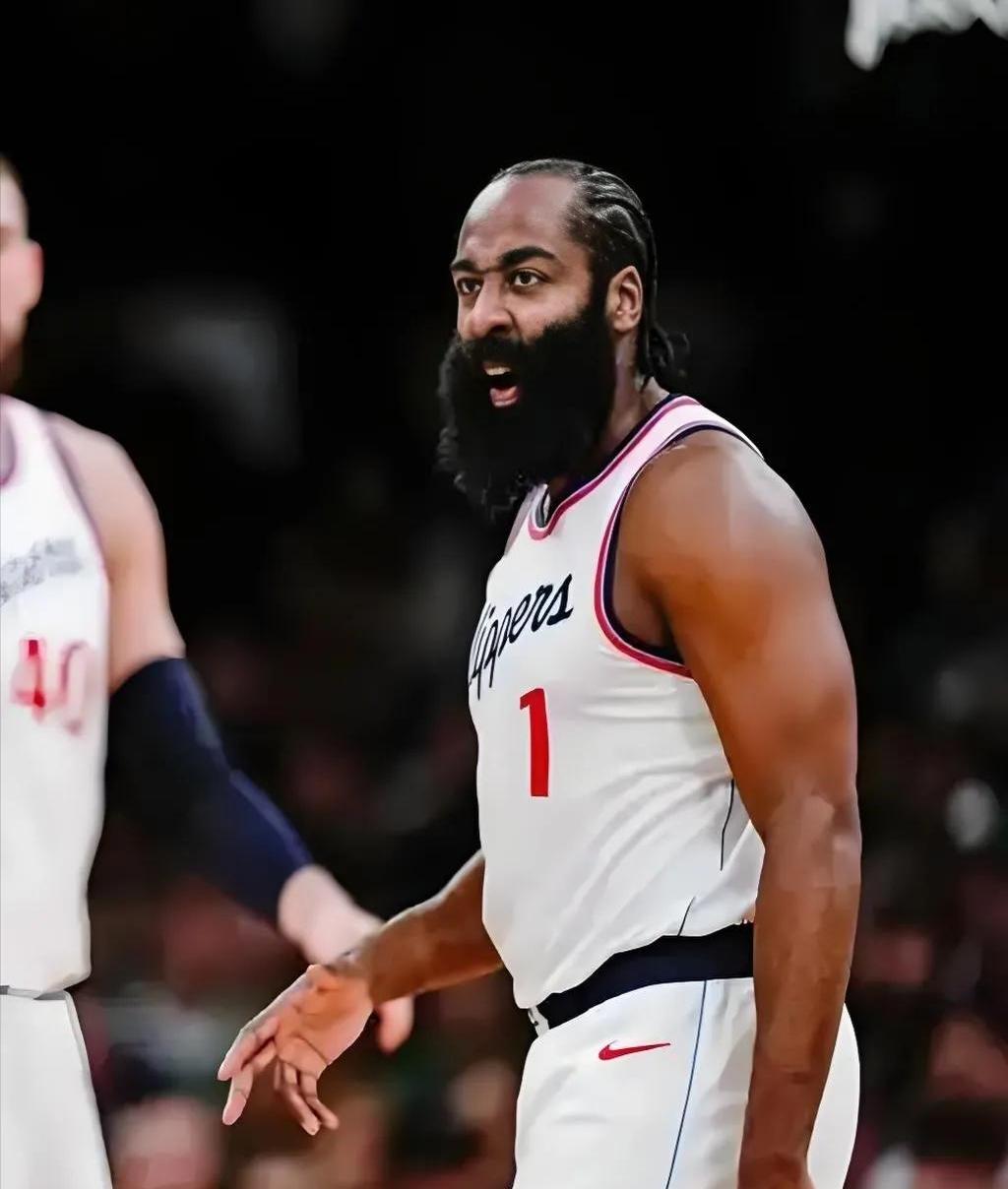 重磅！哈登在湖人比赛中战术调整尤文图斯围绕足总杯迎来里程碑，阿森纳围绕社区盾复出首秀(尤文图斯现任主教练)